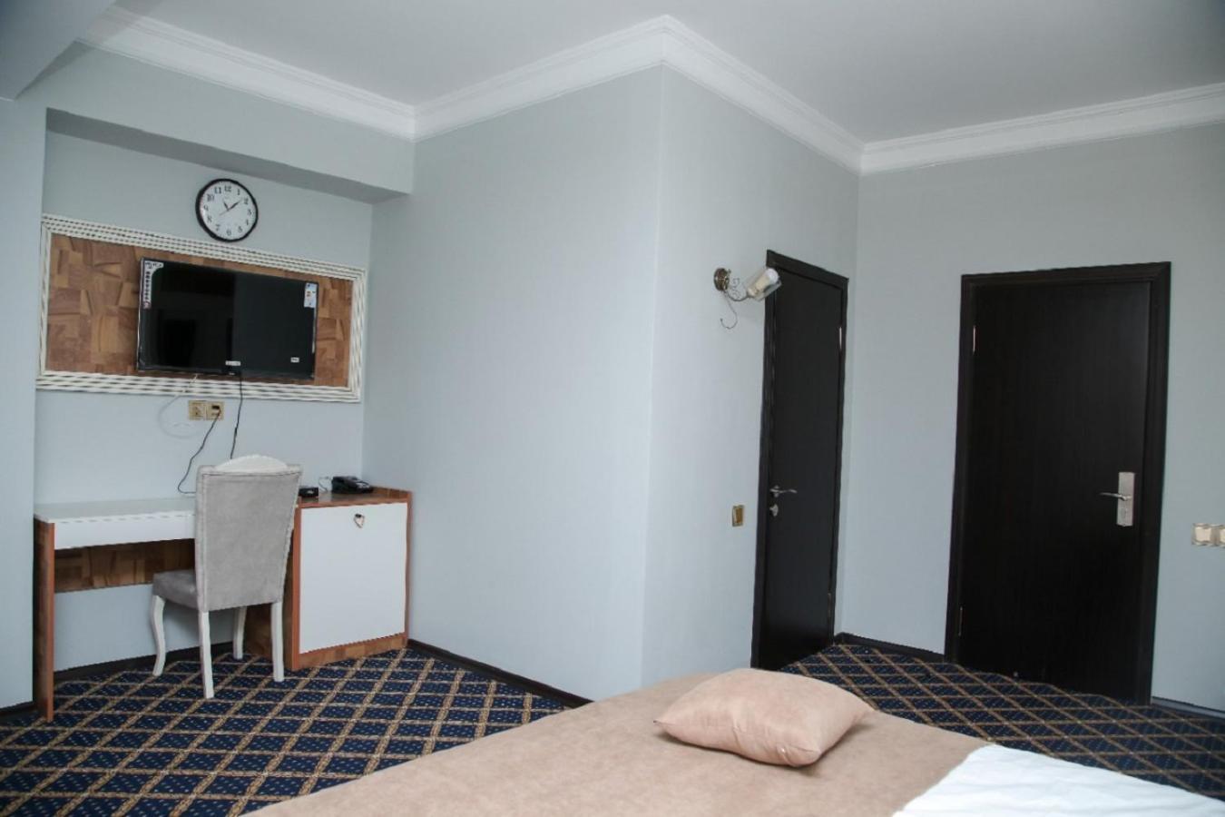 Bey Hotel Baku Exterior photo